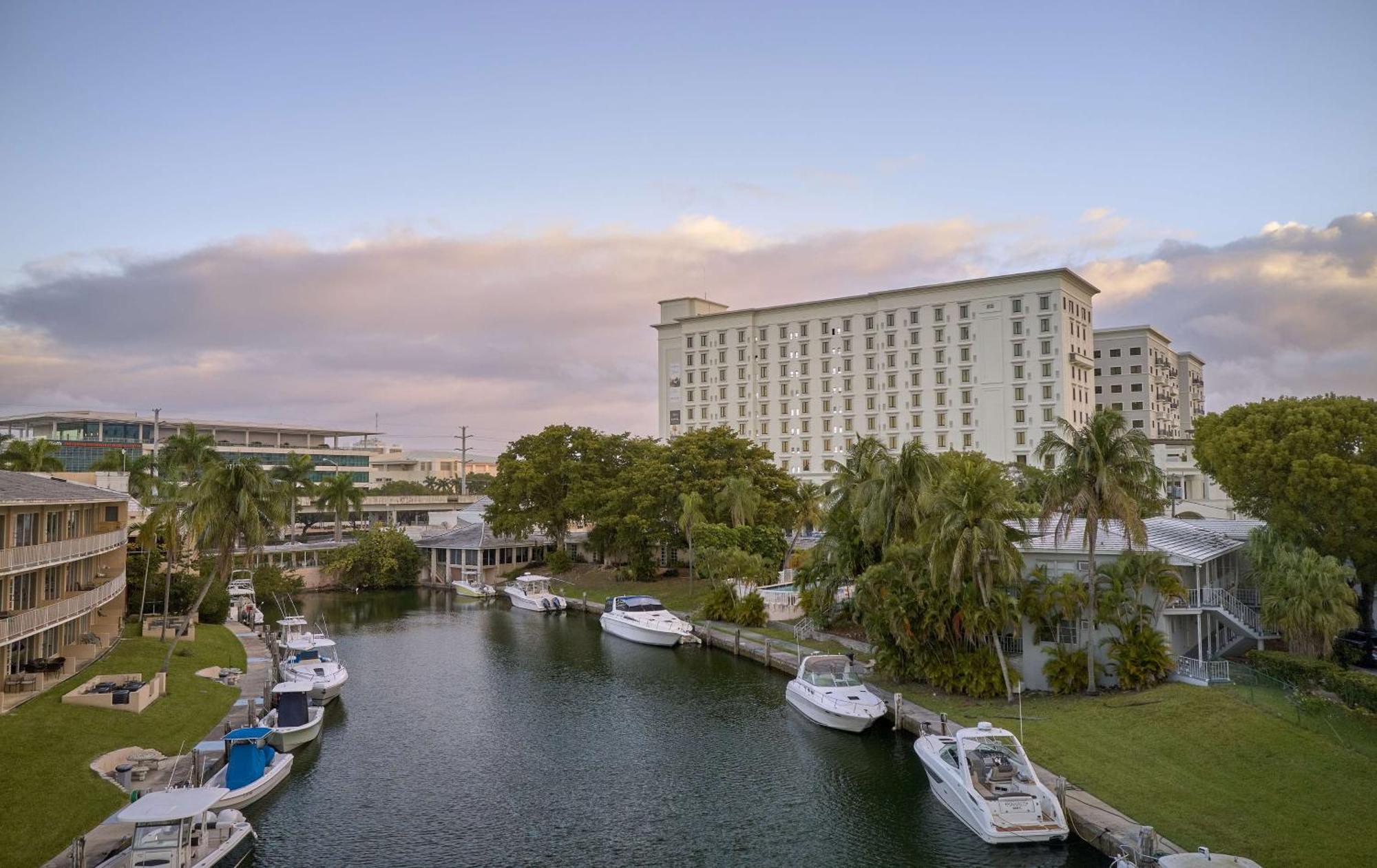 Thesis Hotel Miami Coral Gables, Curio Collection By Hilton Dış mekan fotoğraf