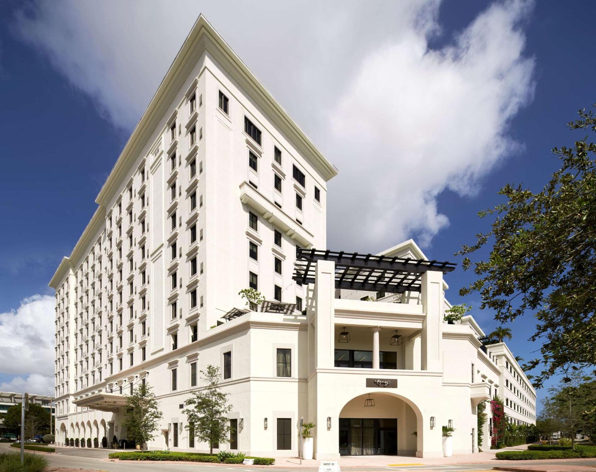 Thesis Hotel Miami Coral Gables, Curio Collection By Hilton Dış mekan fotoğraf